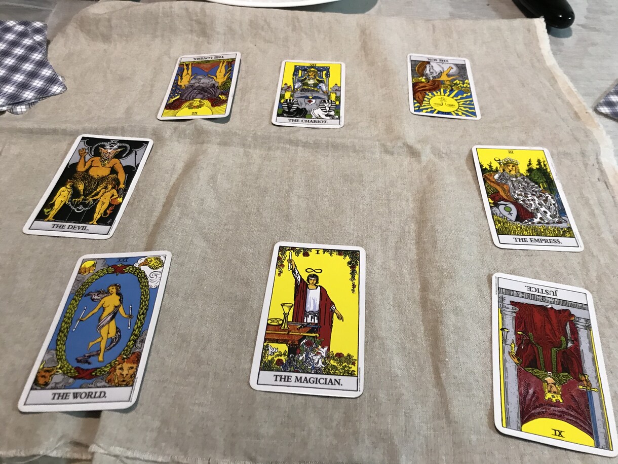 直感を使ってお答えします カードに降りてきた精霊の言葉をお伝えします。 イメージ3