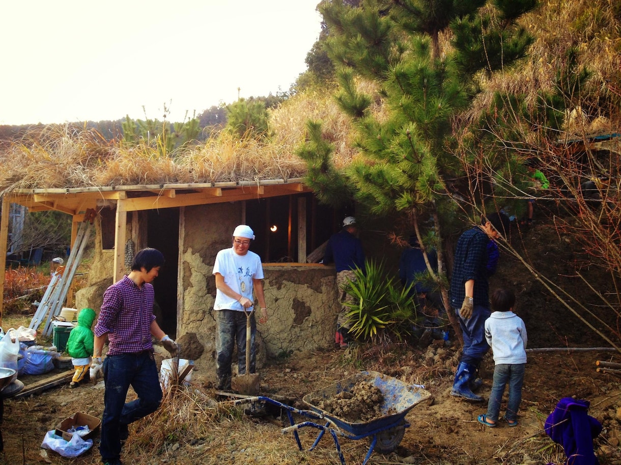 魅惑の極楽移住生活【最新式】脱サラ移住法教えます 会社勤めながら準備　元・都会人が暴露　ゆる～く始める移住術 イメージ3