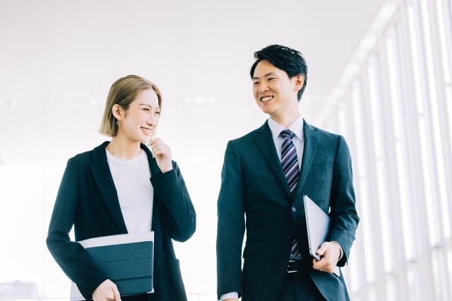 嫌いな上司、怖い先輩との付き合い方、占います 職場の苦手な人たちとどう接したらいいか、占いで解決しましょう イメージ2
