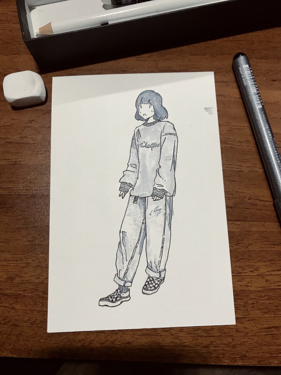 インスタのファッション写真のようなイラスト描きます あなたのお気に入りの写真（全身）を手書きモノクロイラストに。 イメージ2
