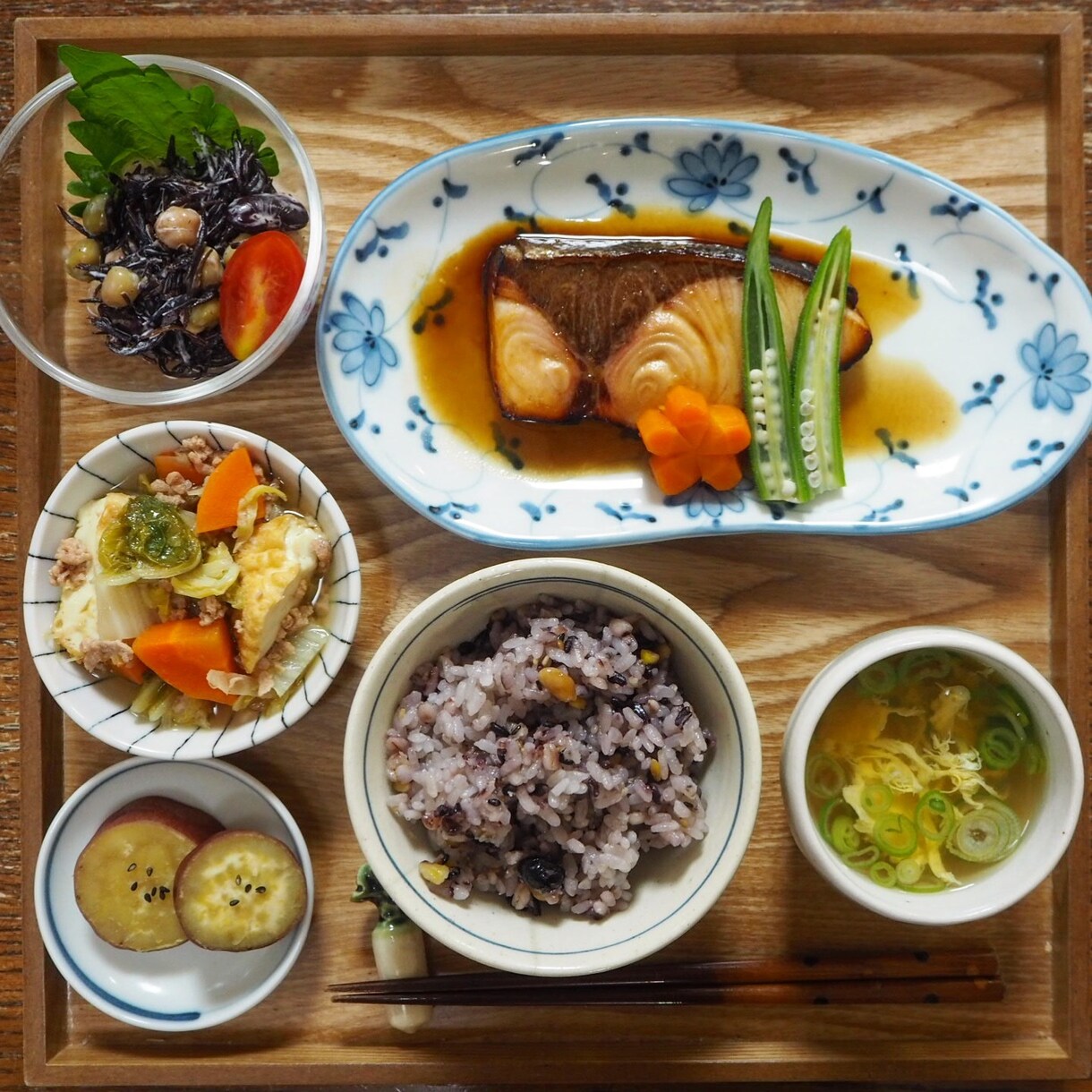 栄養バランスを考えた献立を作成いたします 美味しく健康に！！ご希望にそった献立を考案いたします。 イメージ1