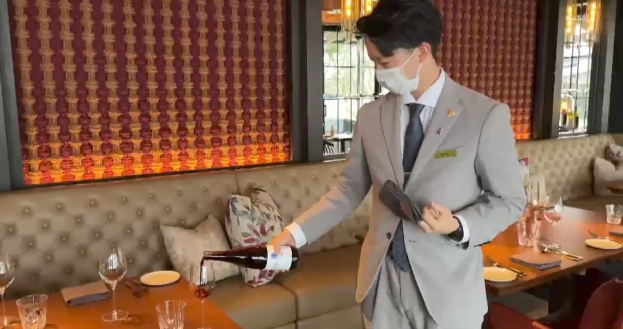 ソムリエがあなたに最適なワインとペアリングを。ます 特別な日も普段の食事も。あなたにぴったりのワインを見つけます イメージ2