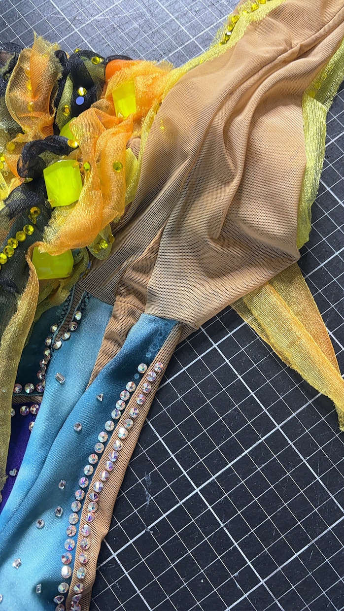 フィギュアスケート衣装サイズ調整リメイクします 曲のイメージに合わせて劇的変身！大会用『勝負衣装』へ イメージ1
