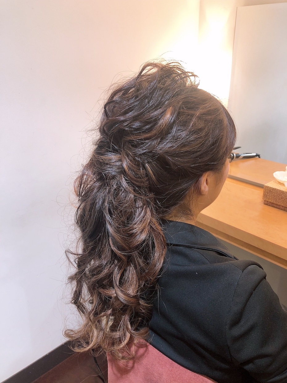 ブライダルヘアメイク花嫁様の魅力引き出します ブライダルヘアメイク提案、ご相談乗ります⭐︎ イメージ8