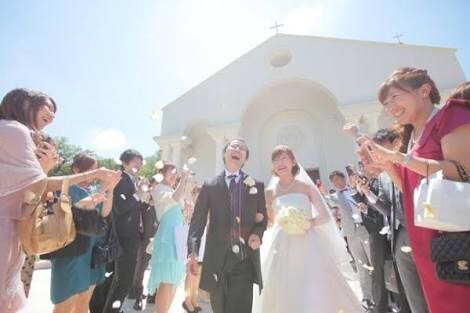 写真や動画を使って動画作ります 結婚式のオープニングやお色直し時に！ イメージ1