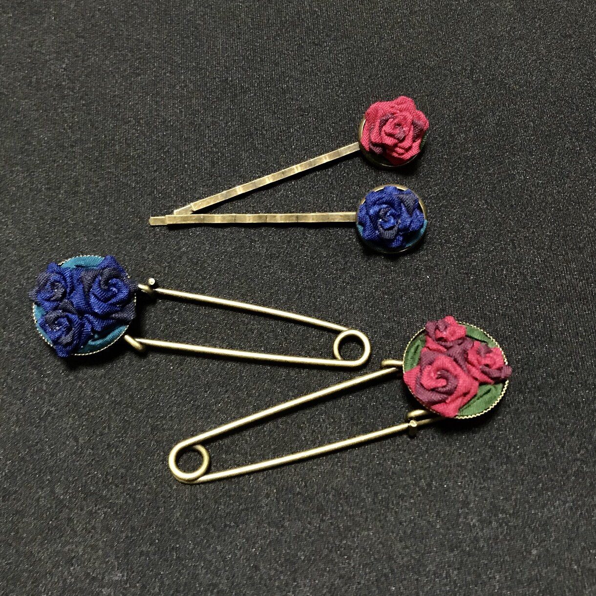 つまみ細工でアクセサリーなどの小物をお作りします ハンドメイドでピアス イヤリング ネックレス キーホルダー等 イメージ10