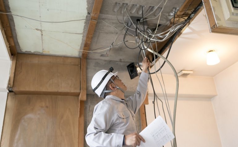 電気工事士取得に向けたアドバイスをします 基礎から備わった現場の電気経験者から学びませんか。 イメージ1
