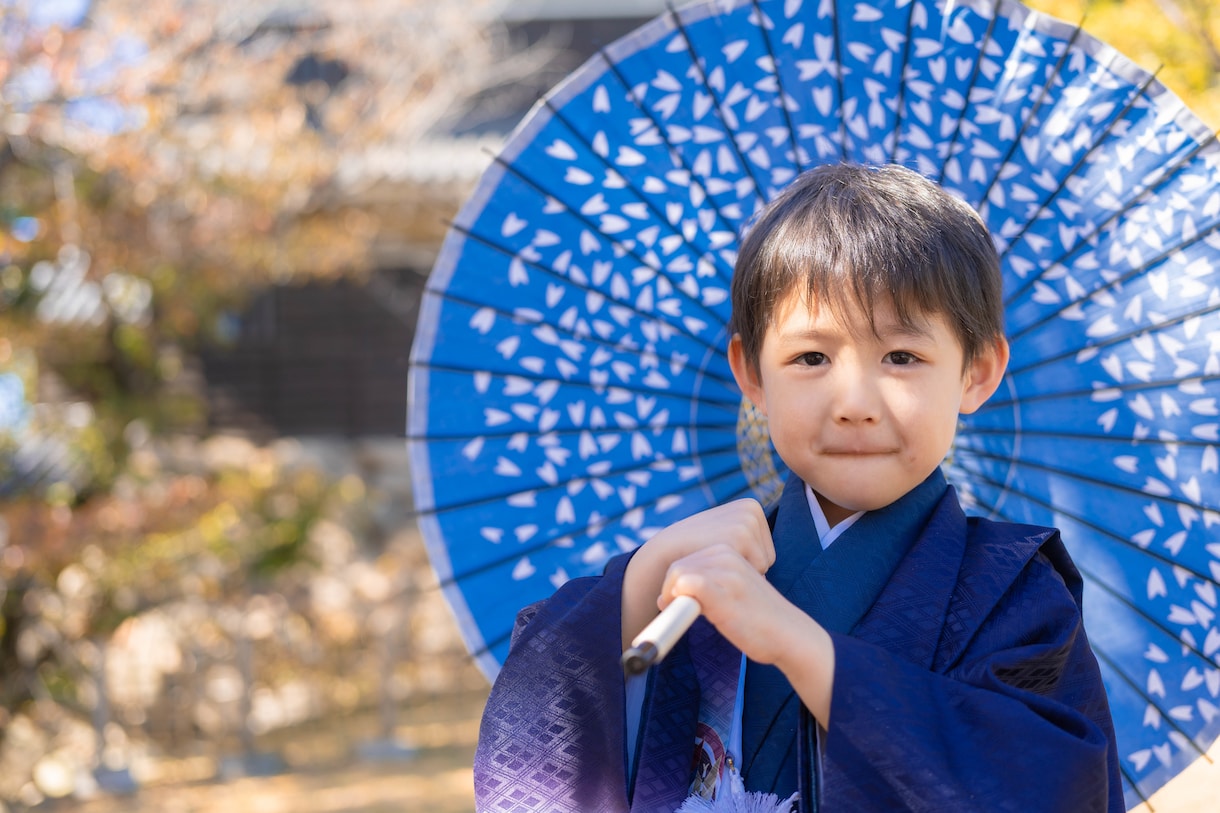 女性カメラマンがお子様やご家族の撮影をいたします 枚数制限なし！七五三・お宮参り経験豊富のカメラマンが伺います イメージ3