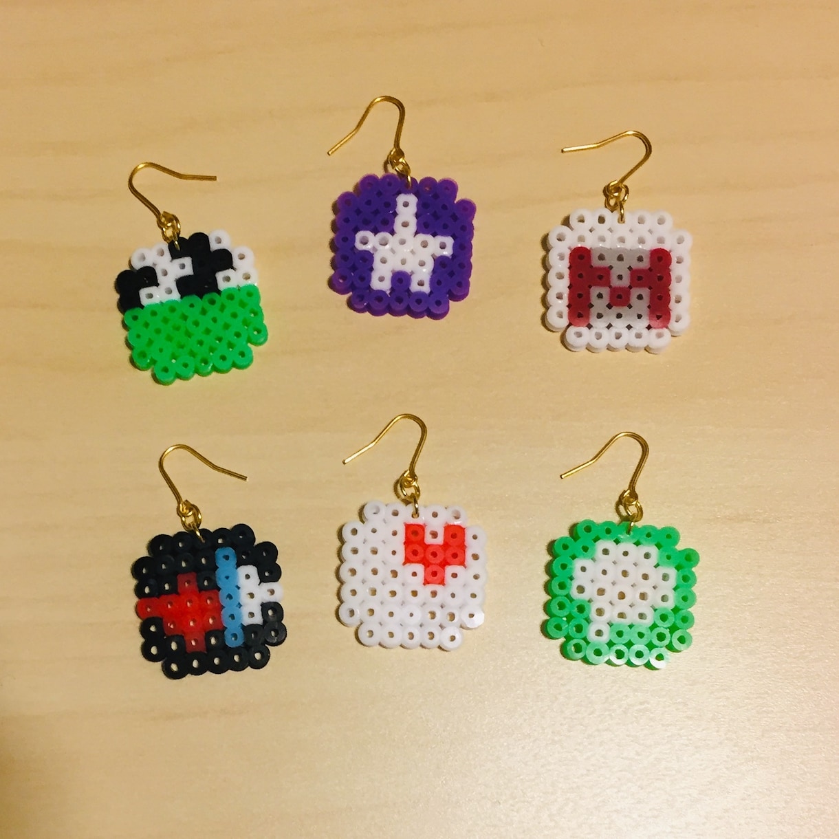 アイロンビーズのアクセサリーを販売します 小さなアイテムがあなたを笑顔にしてくれますように♡ イメージ8