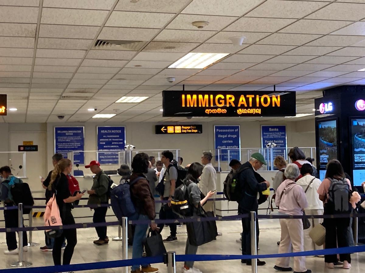 留学手続きやビザのサポート・代行（英語）をします 海外との英文やり取り/問合せ/手続きをサポートします。 イメージ1