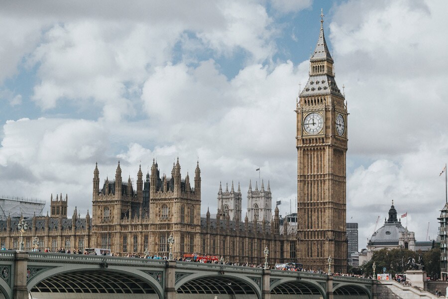 ネイティブがあなたの英語を校正・訂正・添削します よりナチュラルで洗練された表現に！完璧な英語を求める方に！ イメージ1
