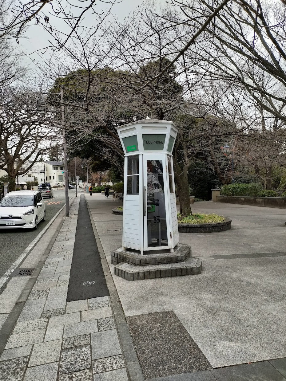 写真などをもとに風景画を描きます 写し取るだけでない滲みボカシを活かした風景画を描きます。 イメージ5