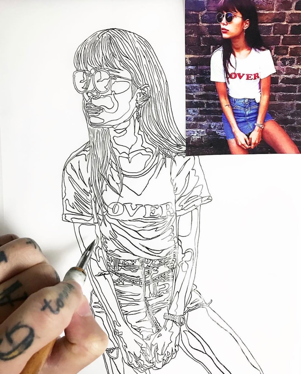 写真を頂いて手描きでトレースし絵にします SNSのプロフィール画像等様々な用途で使えます。 イメージ1