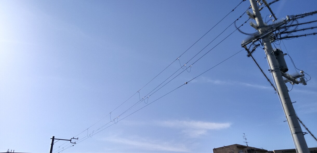 何も意味の無いものも被写体にしたいと思います 青空はお好きですか、やっぱり青空はいいですね。 イメージ10