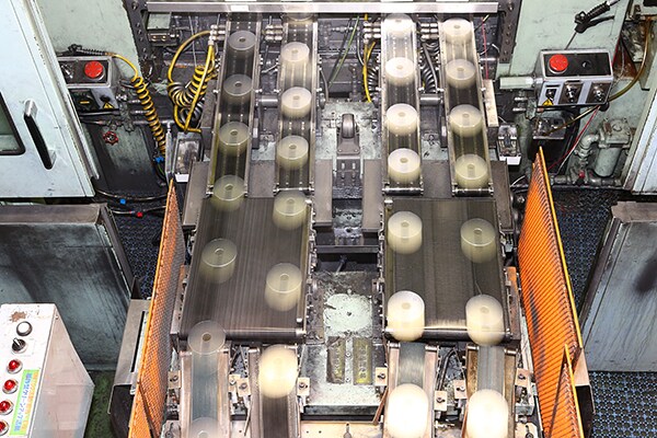 製造業・工場などへ出張撮影いたします 製造現場の迫力と信頼感を、プロの目で切り取ります イメージ6