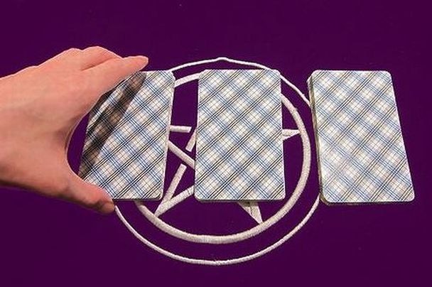 タロット占いであなたのお悩み相談にお答えします 現状を整理し、将来の行動にご活用下さいませ イメージ6