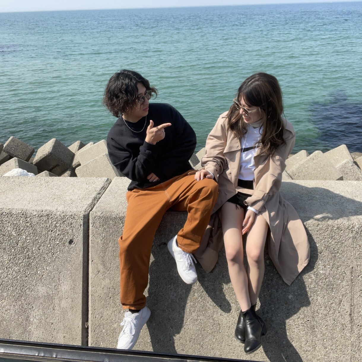 デートやお出かけ前のコーディネートをします デートやお出かけ前って服なにしようかなって悩みませんか？ イメージ4