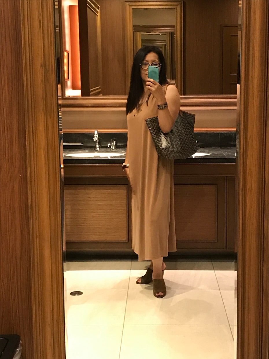 今度着て行く勝負服の最終チェックします パーソナル服飾インストラクターが イメージ2