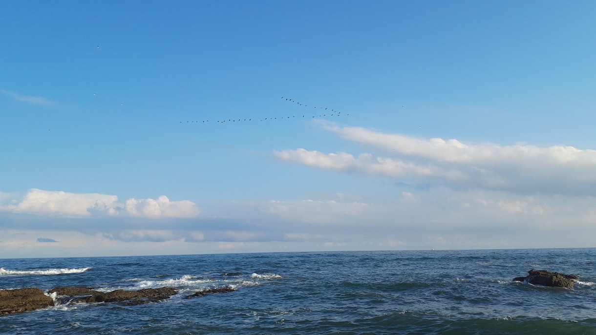 お悩み傾聴させていただきます 電話相談より対応できる時間帯が多いと思います⭐ イメージ1