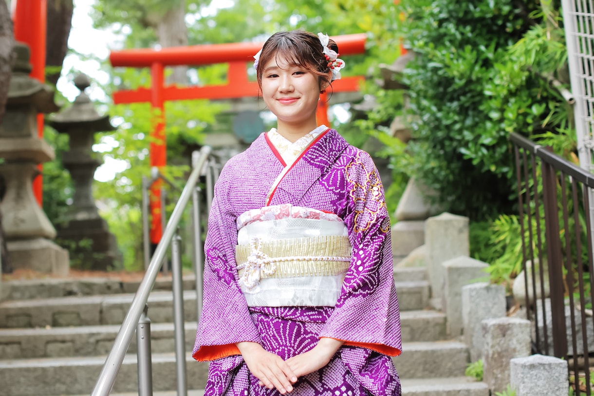 新潟県内で成人式・七五三・家族写真を出張撮影します 写真館のプロが、思い出の場所で自然な表情を丁寧に残します イメージ1