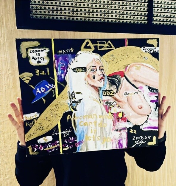 カッコいい女性をコンセプトにしてます 色が鮮やかで日本では僕にしか書けません イメージ1
