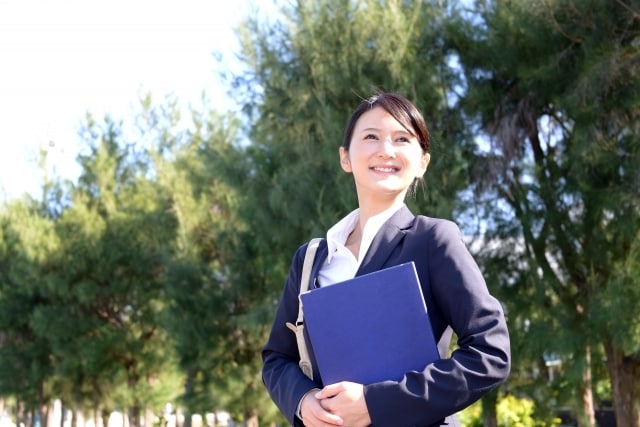 独立・開業・就職・転職などお仕事を占います お仕事に関するお悩みを解消いたします。 イメージ1