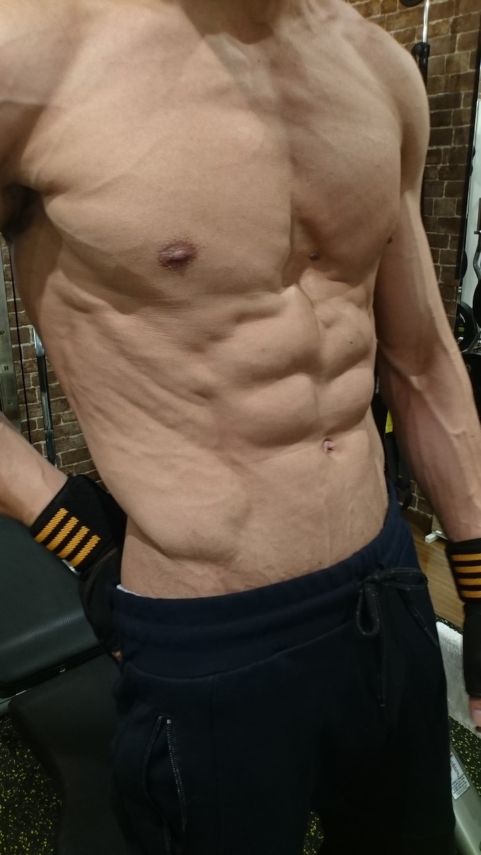 現役トレーナーが腹筋のアプローチ方法を教えます 日々教えている【腹筋のコツ】をあなたへ イメージ1