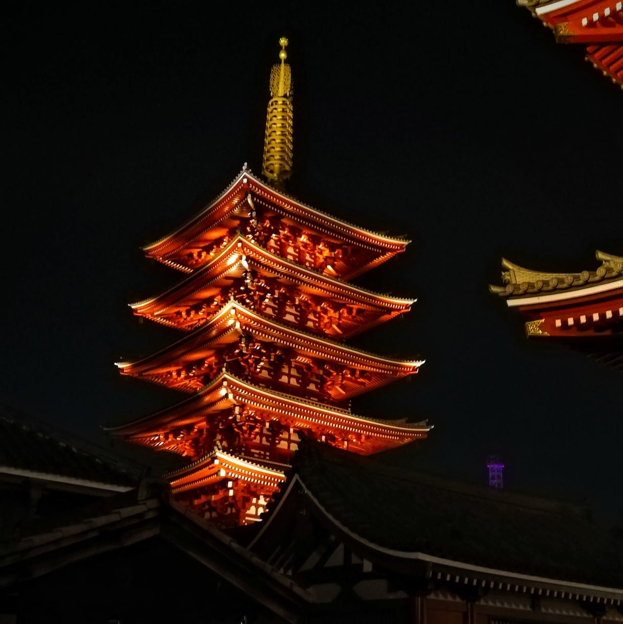 今宵は酒を片手に深夜の大人相談♥開きます 一人じゃ酔えないそんなアナタの雑談場所がここにある イメージ6