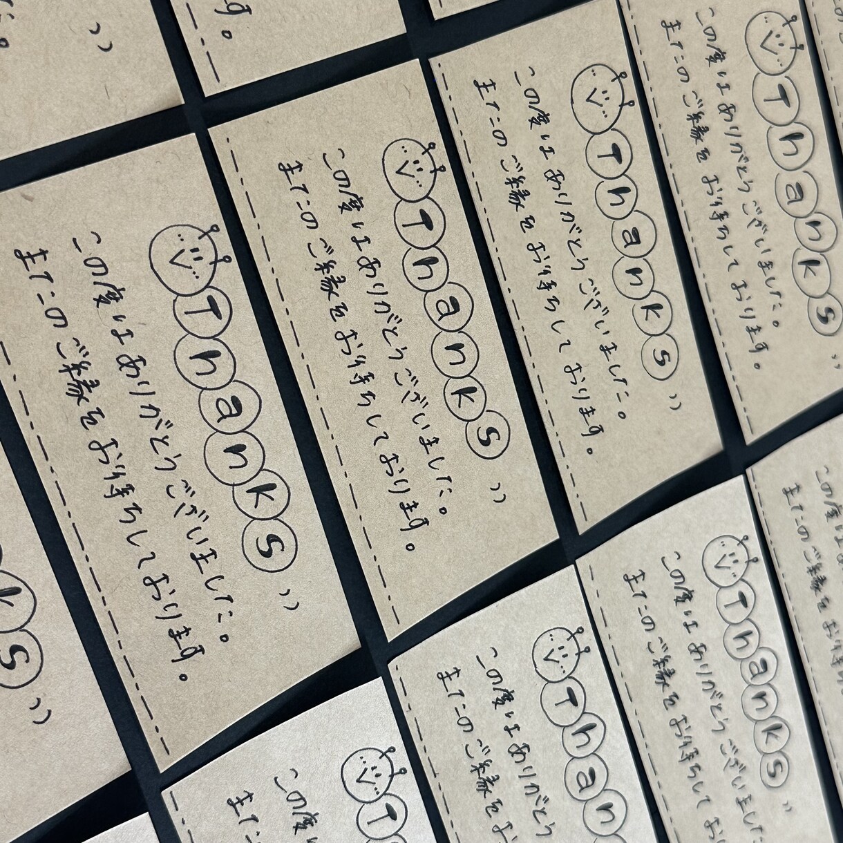 心を込めて馴染みのあるサンキューカード作ります 簡単なイラストや文字デザイン◎シールやマステで華やかに！ イメージ6