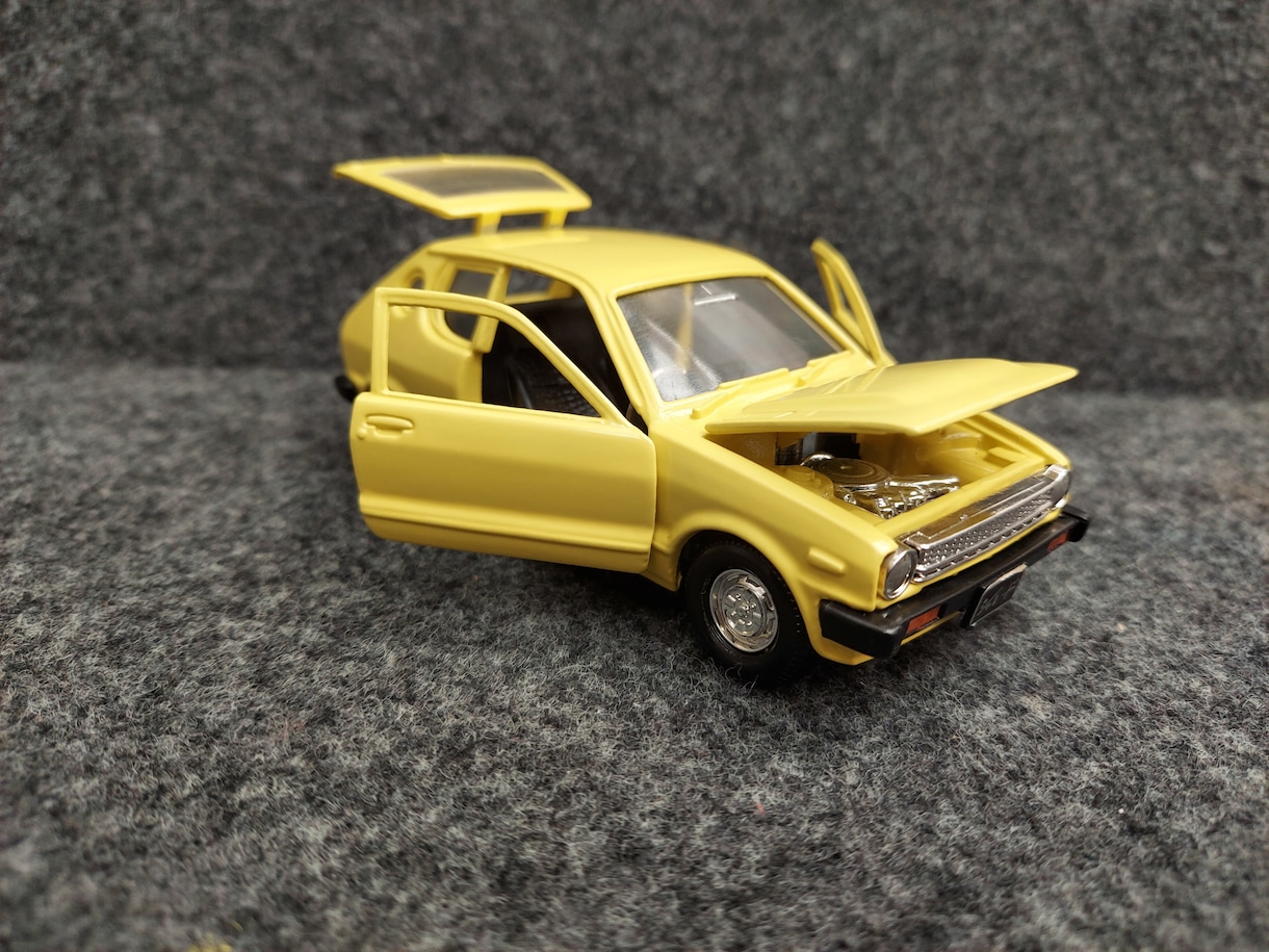 ミニカーのリペイント(お好きな色に塗装)します 20年自動車鈑金塗装をしてきたおじさんのミニカーの塗装です。 イメージ3