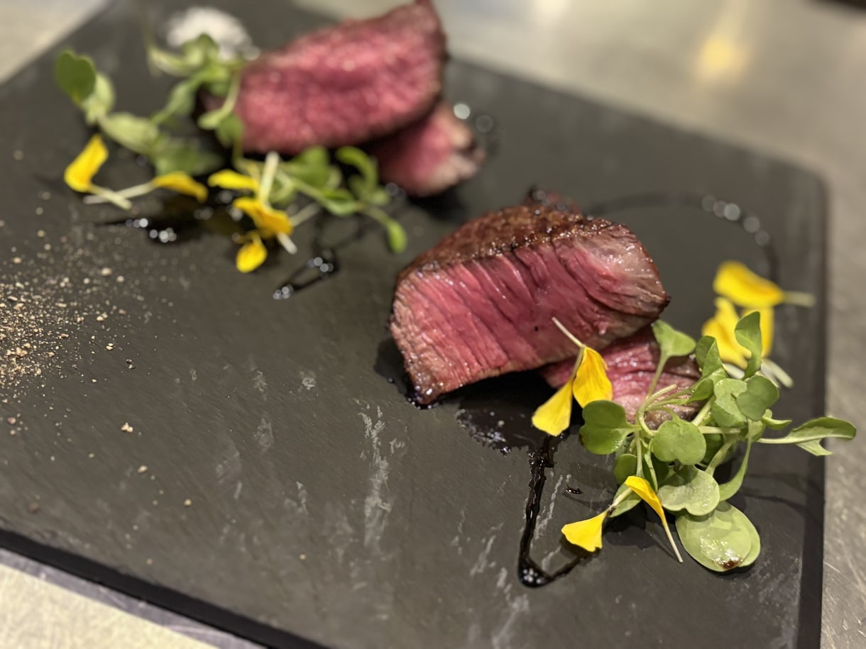 贅沢なイタリアンコースをご自宅にて提供いたします レストラン級のお食事をご自宅で記念日などにいかがでしょうか✨ イメージ5