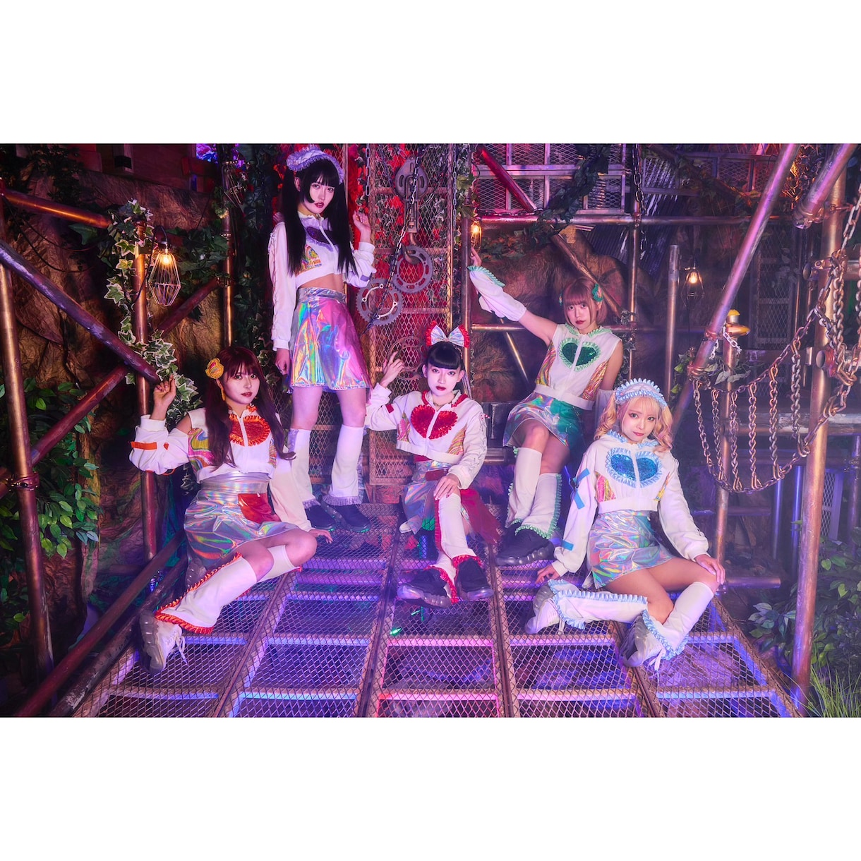 アイドル・アーティストのオリジナル衣装制作致します クオリティに自信あり、迅速かつ一つ一つ丁寧に制作致します。 イメージ7