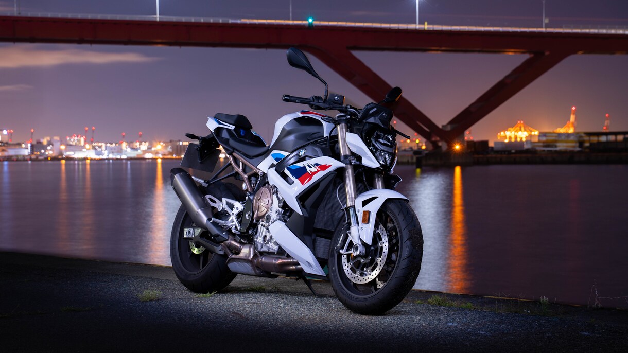 バイクの写真をカタログのようにとります 愛車のかっこよさを存分に活かす写真を撮ります。 イメージ2
