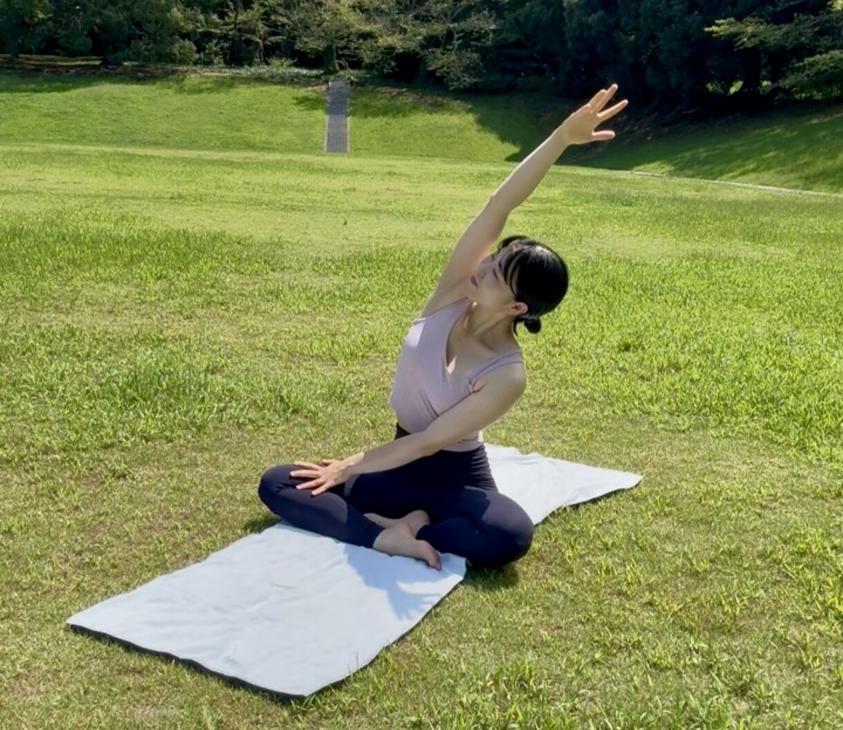 朝のお目覚めリフレッシュヨガ行います 良い１日は朝で変わる！寝起きの体をほぐして良いスタートを イメージ1