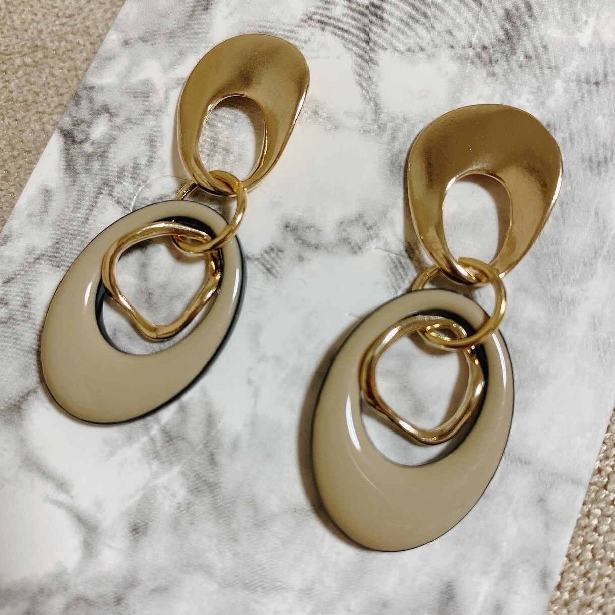 ハンドメイド！女性向けのおすすめピアス作ります 大人可愛い！クール女子！そんな女性を目指す方必見です⭐︎ イメージ1