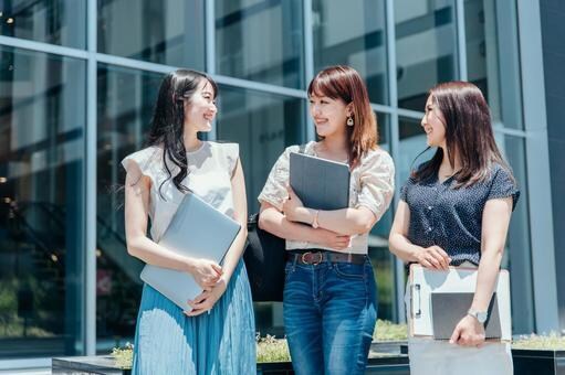 ある程度融通の効く大学生を数十名集められます まとまった人数の学生が欲しい方 イメージ1