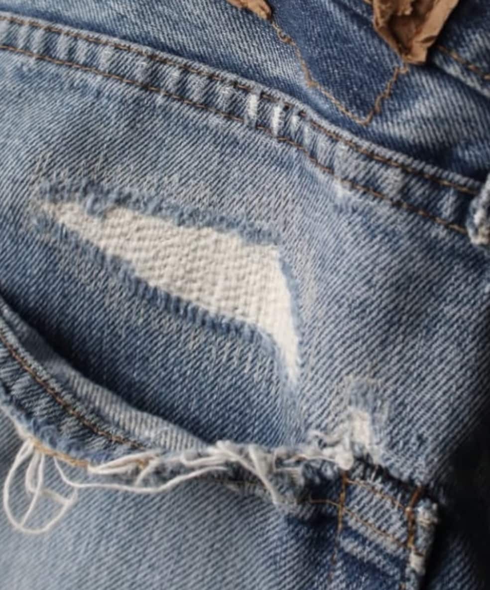 大切なお洋服をお直しいたします サイズ変更や穴補修などお気軽にご相談ください。 イメージ1