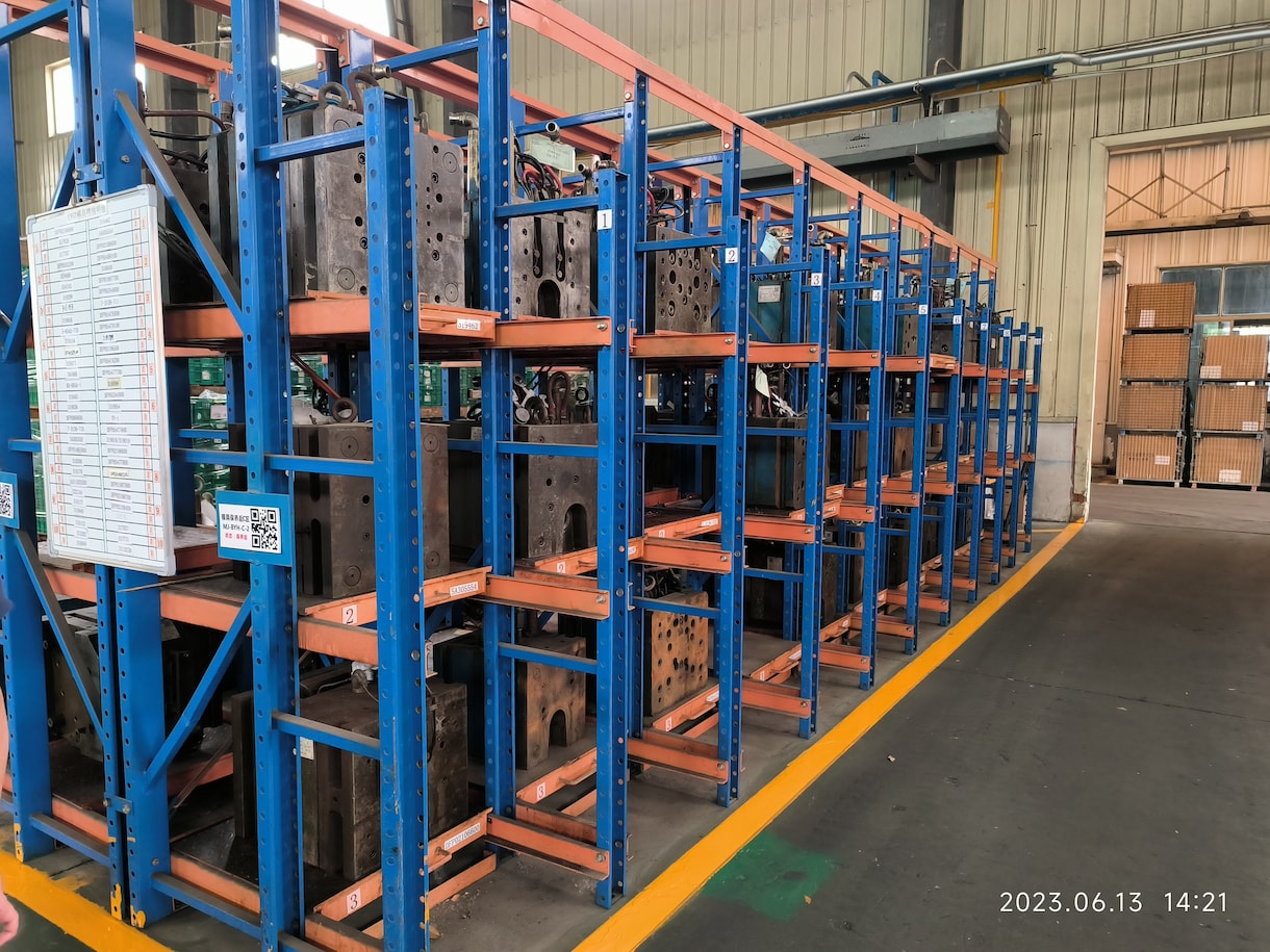 サ12)鋳造製品の設計試作から量産まで対応します ダイキャスト法での製品開発から納品まで一気にサポートします。 イメージ8