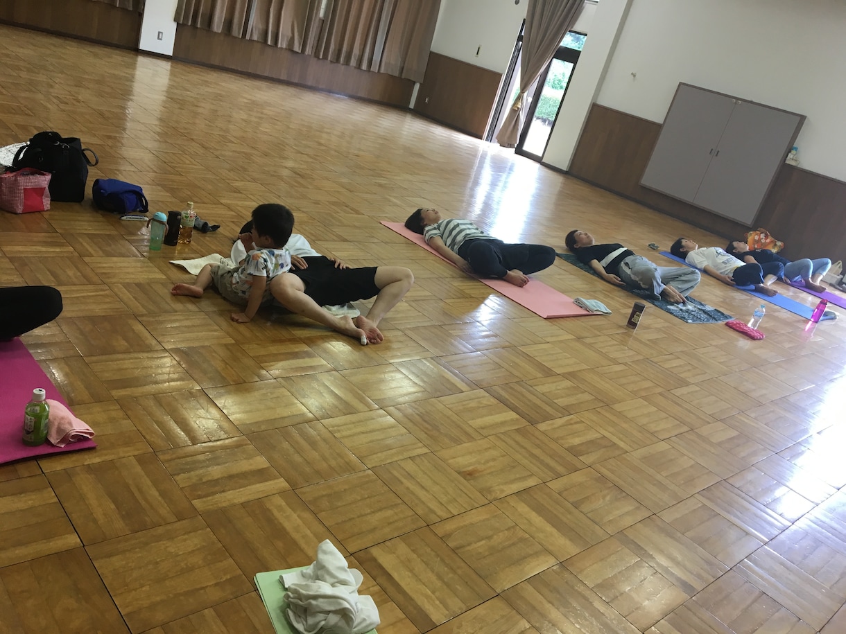 1回30分身体・心の凝りをヨガを通してほぐします 仕事・育児・人間関係、日常の疲労をヨガ呼吸やポーズで解放‼︎ イメージ7