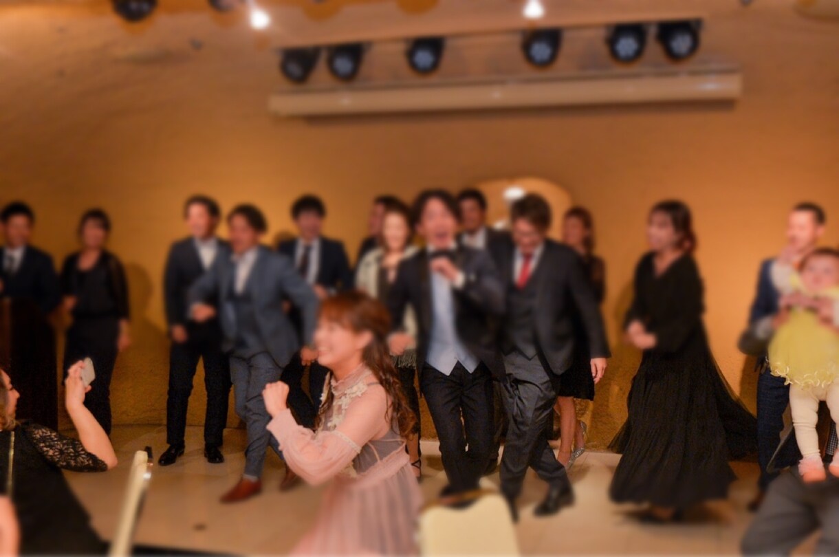 未経験でも！皆で踊れる！超簡単なダンス振付します 結婚式余興などで盛り上る！動画を数回見るだけで覚えて踊れます イメージ1