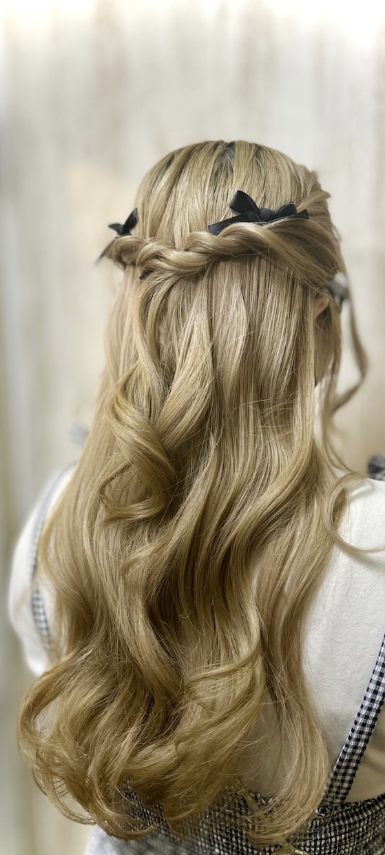 イベント・ライブ用・推し活　ヘアセットします 美容師としての経験もあり現在ヘアメイクで生計を立てています。 イメージ3