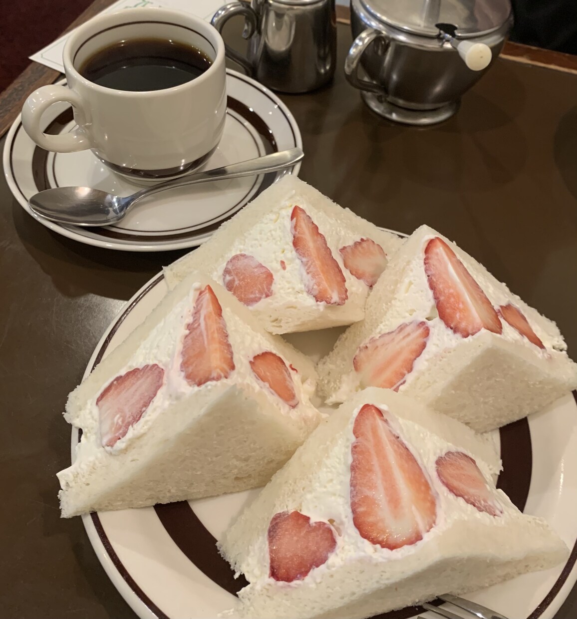 都内のおすすめカフェリストアップできます あなたの用途や希望にぴったりのお店を複数お伝えします！ イメージ4