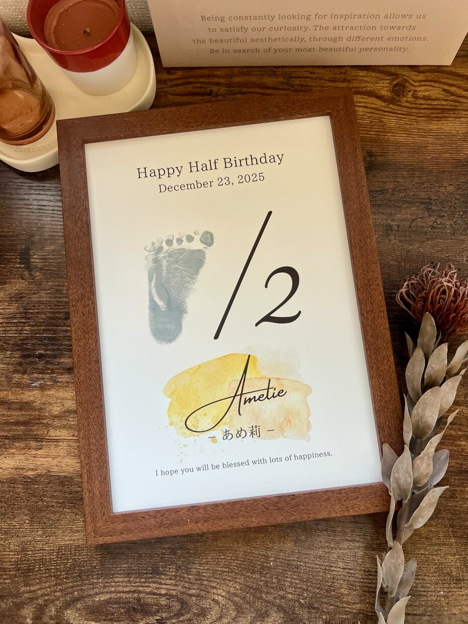 1歳誕生日の手形足形アートポスターを作成します 水彩デザインがかわいい♩選べる4デザイン◎２枚セットでお得！ イメージ5