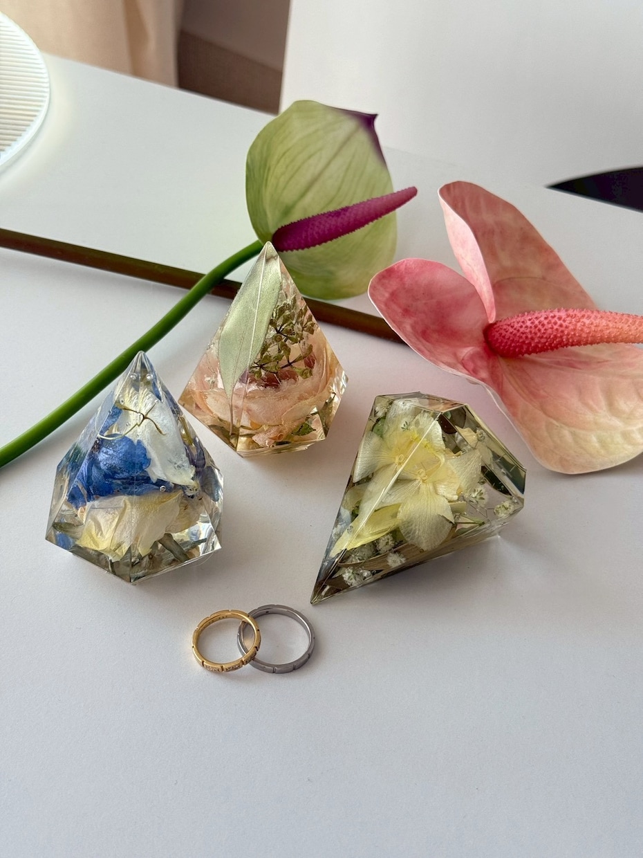 結婚式や記念日のブーケをリングスタンドにし残します 特別な花束をインテリアとしても楽しめるアフターブーケに イメージ2