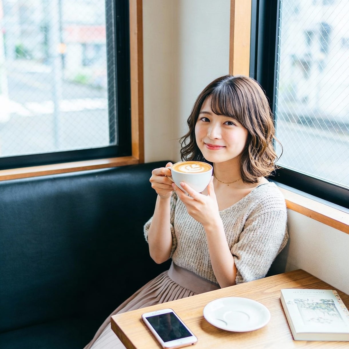 東京⭐︎男性がときめくモテ構図でマチアプ撮影します プロカメラマンがスマホ撮影より2ランク上の撮影魅力を引き出す イメージ7