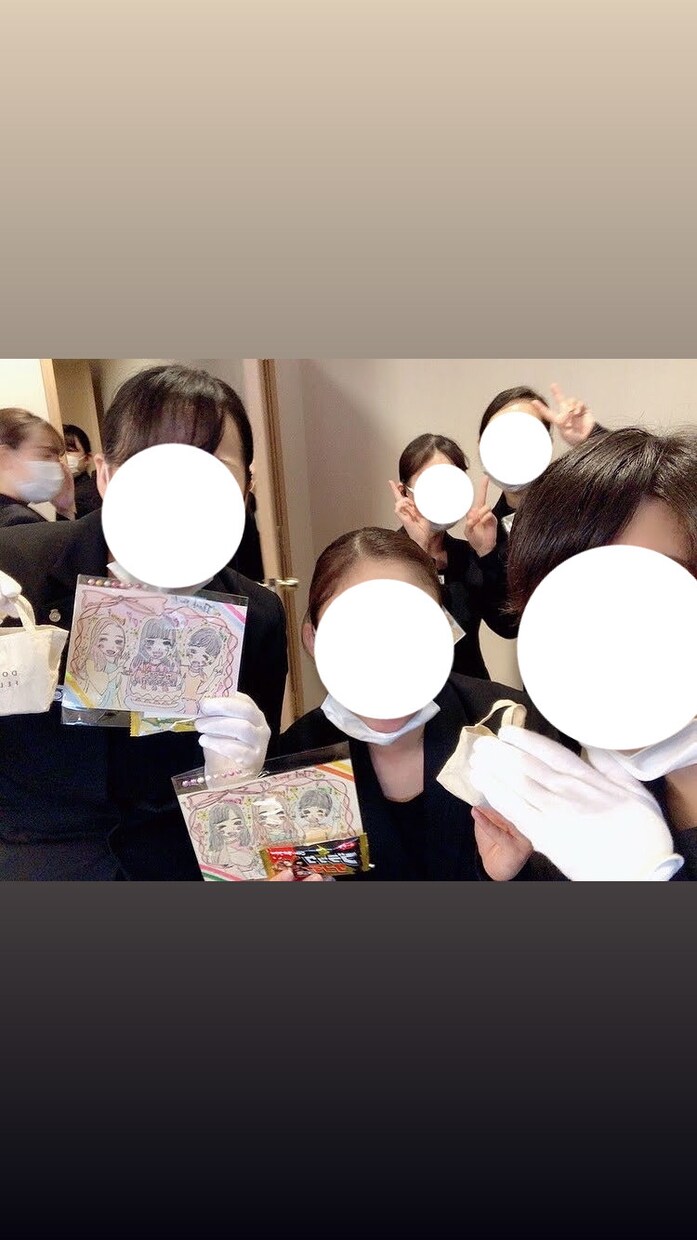 色紙や紙に似顔絵描きます 贈り主の素敵な気持ちが伝わる温かい絵を描きます‪‪☺︎‬ イメージ6
