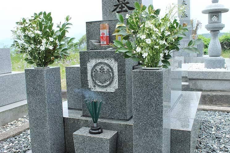 お墓参り代行させていただきます 愛知県、名古屋市内、心を込めて イメージ1