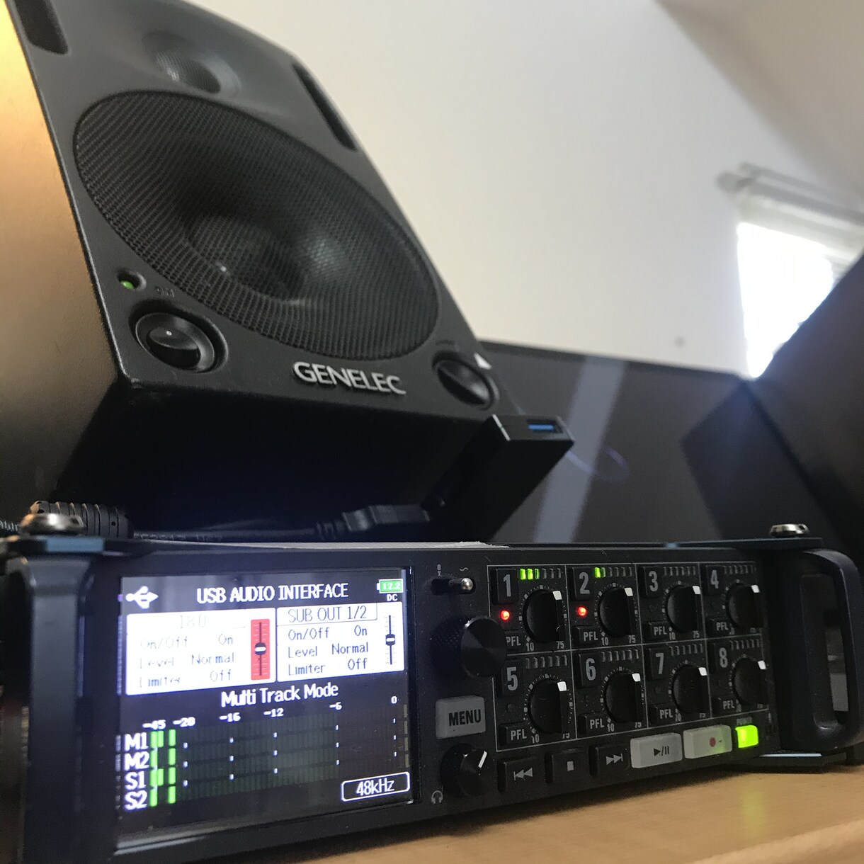 音が遠い⁉︎と言われたライブ配信の改善策考えます 配信やリモートで"音が悪い・聴こえにくい"と言われた方。 イメージ1