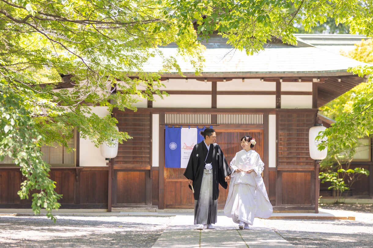 お写真を元に似顔絵を描きます お写真を元に優しい雰囲気の似顔絵を作成します。 イメージ4