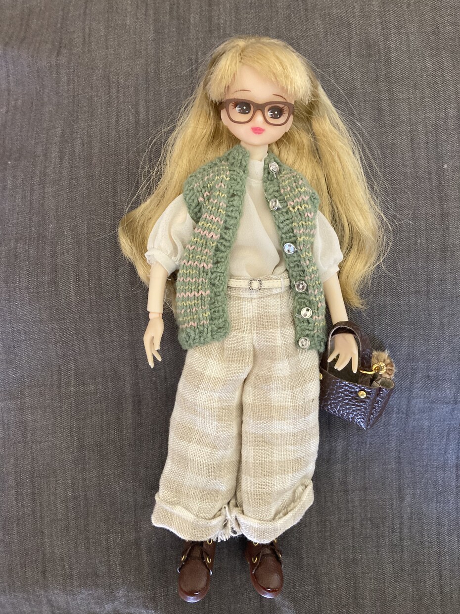 ドールサイズのニット服を製作代行します 可愛い1/6ドールサイズ用のニット服を製作代行します。 イメージ4